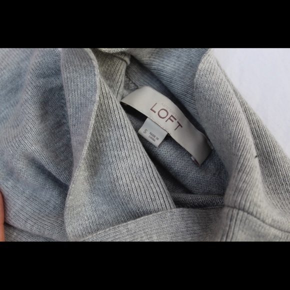 Comfy split hem gray turtleneck. - Picture 2 of 3